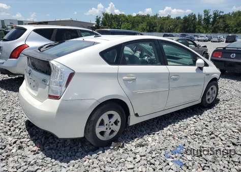 2010 Toyota Prius z USA, uszkodzony, nr VIN JTDKN3DU8A5147695